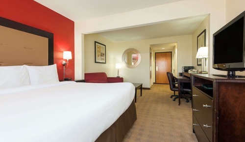 Standard Room, 1 King Bed
