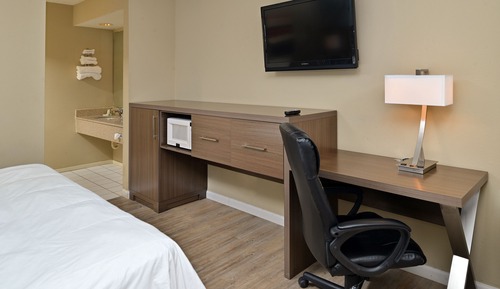 Room, 1 King Bed, Smoking (Upstairs)