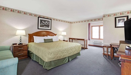 Studio Suite, 1 King Bed, Non Smoking