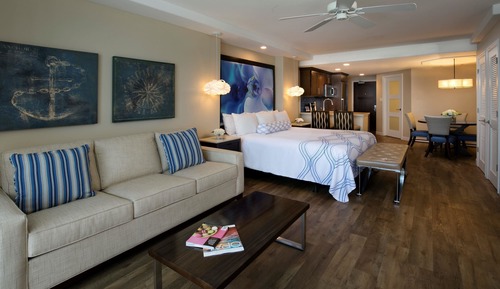 Premium Studio Suite, 1 King Bed with Sofa bed, Beachfront