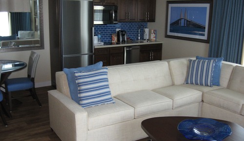 Palm Tower Upper Floor Two Bedroom King/Two Queens Suite Standard View