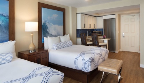 Traditional Room, 2 Queen Beds, Kitchenette