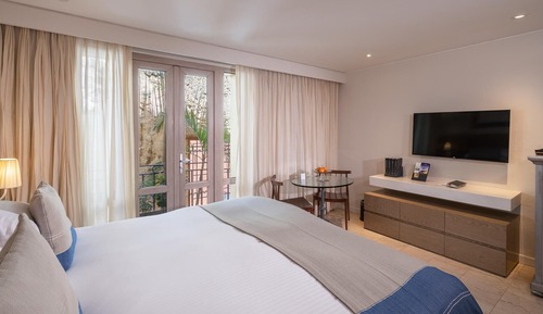 Classic Room, 1 King Bed (Interior view)