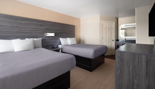 Double Room, 2 Double Beds