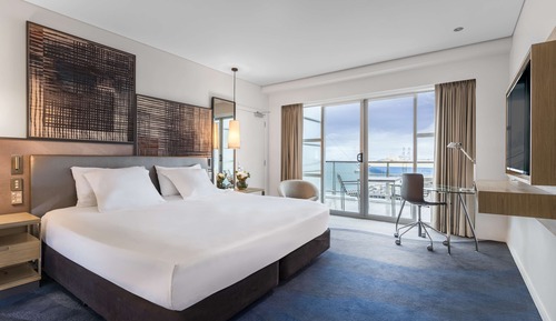 King, Room
