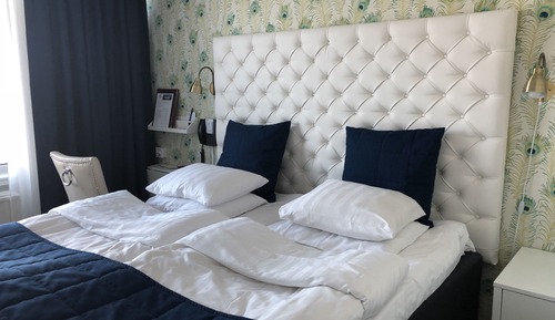 Double Room (Small)