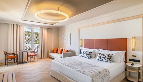Junior Suite, Balcony (Outdoors Table)