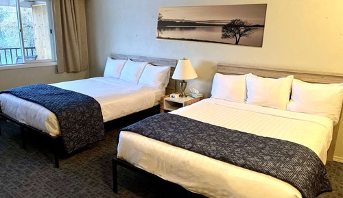 Suite, 2 Queen Beds, Kitchen (Deck, Lake View)