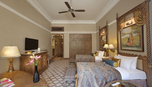 Luxury Room, 2 Twin Beds, Pool View