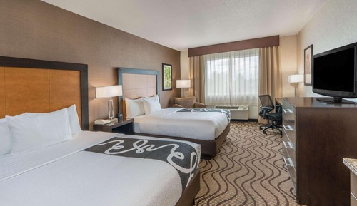 Studio Suite, 2 Queen Beds, Non Smoking (Efficiency)