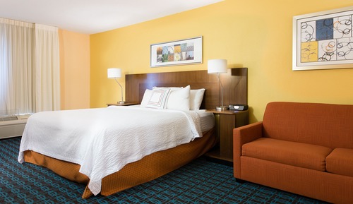 Room, 1 King Bed with Sofa bed (Mobility Accessible, Tub)