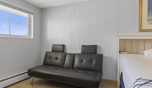 King Room with Futon