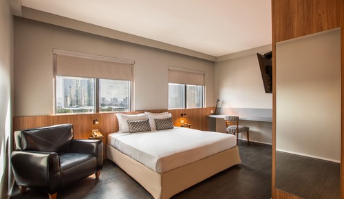 Standard Room, 1 Queen Bed, Accessible