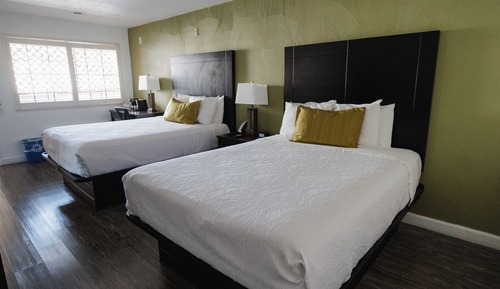 Deluxe Room, 2 Queen Beds, Non Smoking, Refrigerator & Microwave