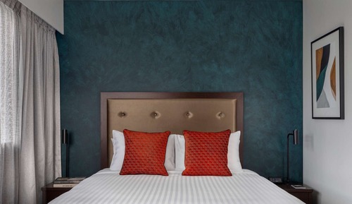 Premium Room, 1 King Bed