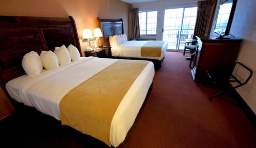 Deluxe Room, 2 Queen Beds, Lake View