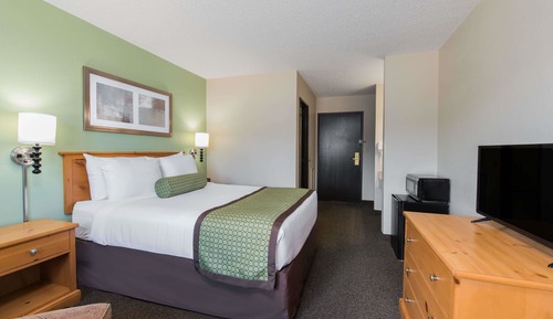 Deluxe Room, 1 Queen Bed, Non Smoking