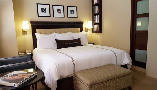 Deluxe Room, 1 King Bed
