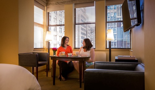 Junior Suite, 1 King Bed with Sofa bed, City View