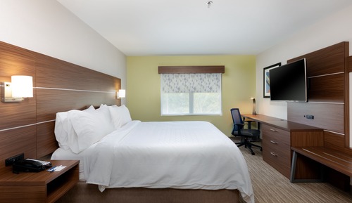 Standard Room, 1 King Bed, Accessible Bathtub (Communications)