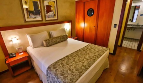 Deluxe Suite, 1 Queen Bed with Sofa bed