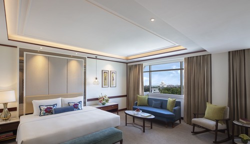 Junior Suite, 1 King Bed (Taj Mahal View)