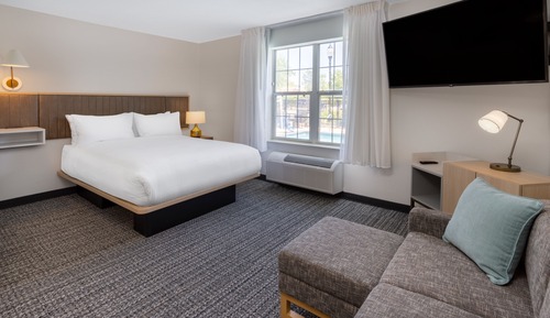Studio, 1 Queen Bed with Sofa bed (Mobility Accessible, Tub)