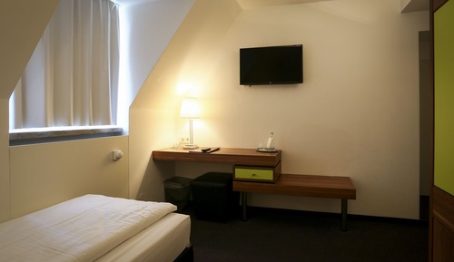 Economy Single Room