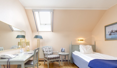 Standard Single Room