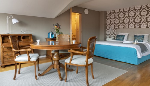 Deluxe Double Room, Jetted Tub