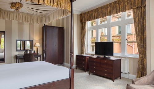 Deluxe Suite, 1 King Bed, Non Smoking (Four Poster Bed)