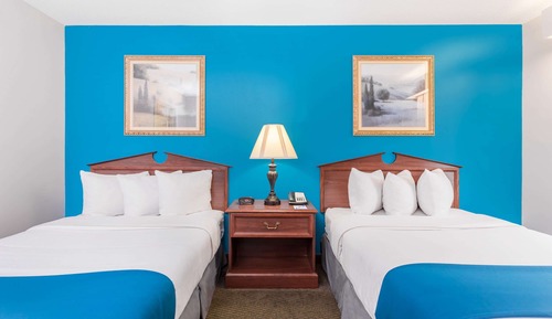 Standard Room, 2 Double Beds, Non Smoking