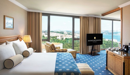 Business Suite, 1 Twin Bed, Smoking, Sea View