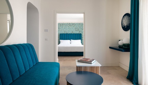 JUNIOR SUITE PARTIAL SEA-VIEW