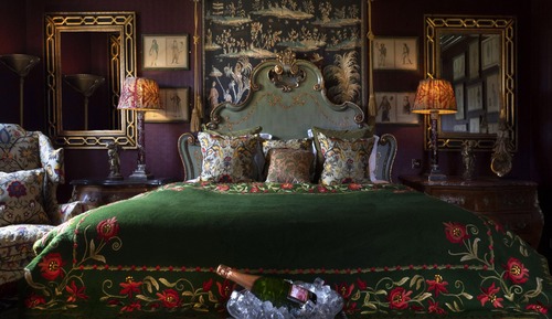 Estate room