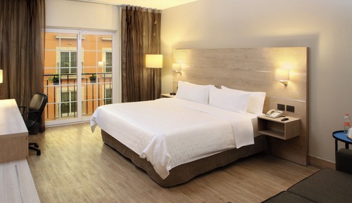 Standard Room, 1 King Bed (Sofa)