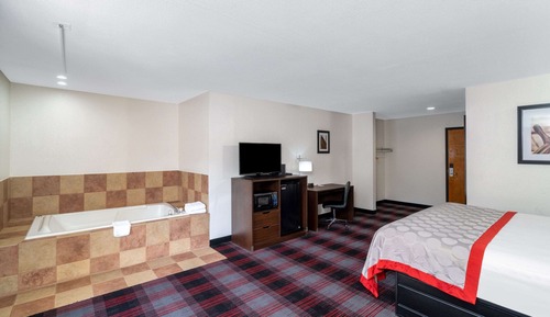 Studio Suite, 1 King Bed, Non Smoking, Mountain View
