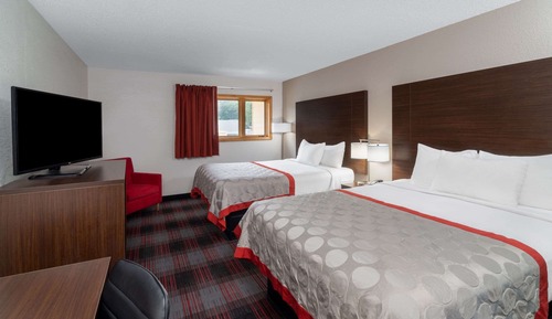 Room, 2 Queen Beds, Non Smoking (2nd Floor, No Balcony)