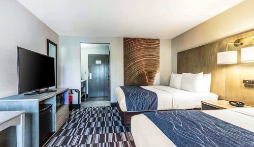 Standard Room, 2 Queen Beds, Non Smoking