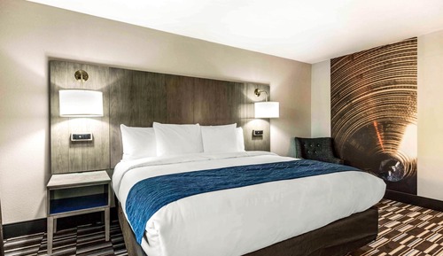 Efficiency, Room, 1 King Bed, Non Smoking