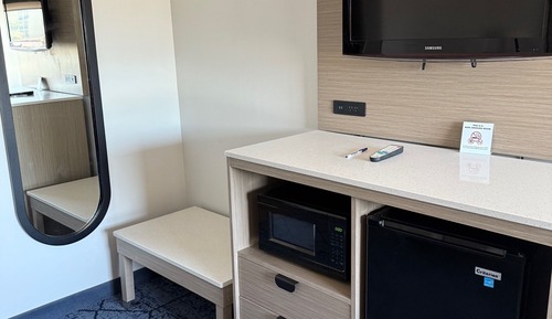 Deluxe Room, 1 King Bed, Non Smoking