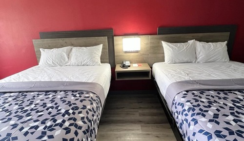 Standard Room, 2 Queen Beds, Non Smoking