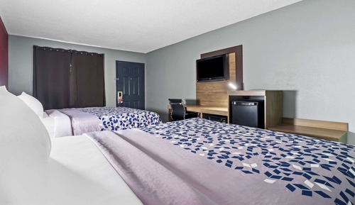 Room, 2 Queen Beds, Accessible, Non Smoking