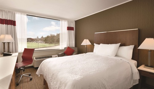 Superior Room, 1 King Bed, Bathtub (Coast King Marine Wing)