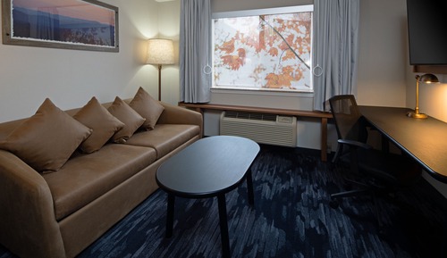 Suite, 1 Queen Bed with Sofa bed