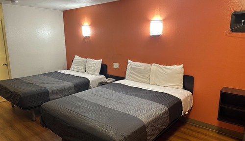 Basic Room, 2 Queen Beds