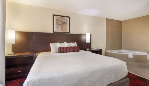 Suite, 1 King Bed, Non Smoking, Hot Tub