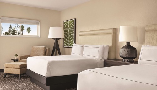 Suite, 1 Bedroom, Partial Ocean View