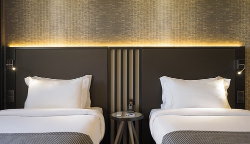 Standard Twin Room