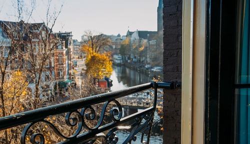 Superior Duplex, Canal View